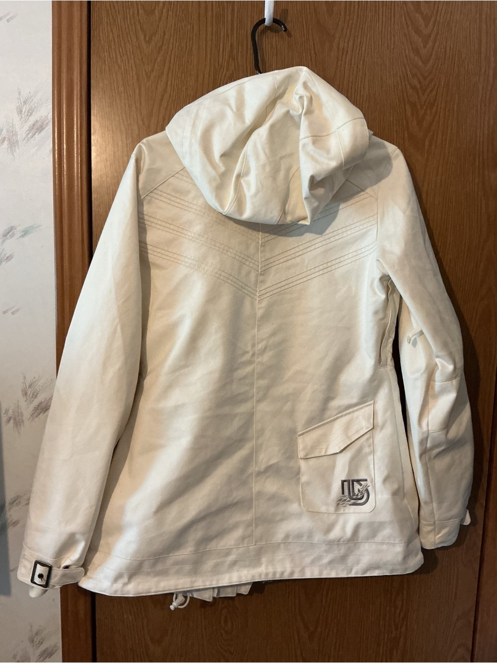 Burton DRYRIDE Women's White Hooded Snowboard/Ski Jacket Size Small - Picture 4 of 4
